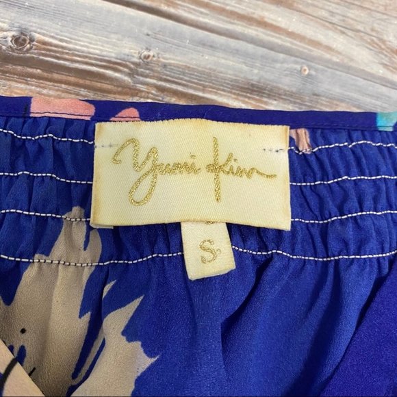 Yumi Kim Floral Printed Smocked Button Down Blouse - Picture 5 of 8